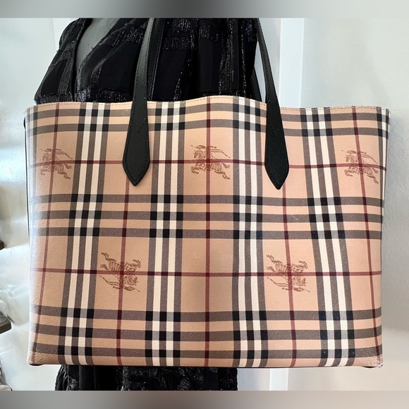 Burberry Haymarket Checkleather Reverse Tote - Picture 2 of 10